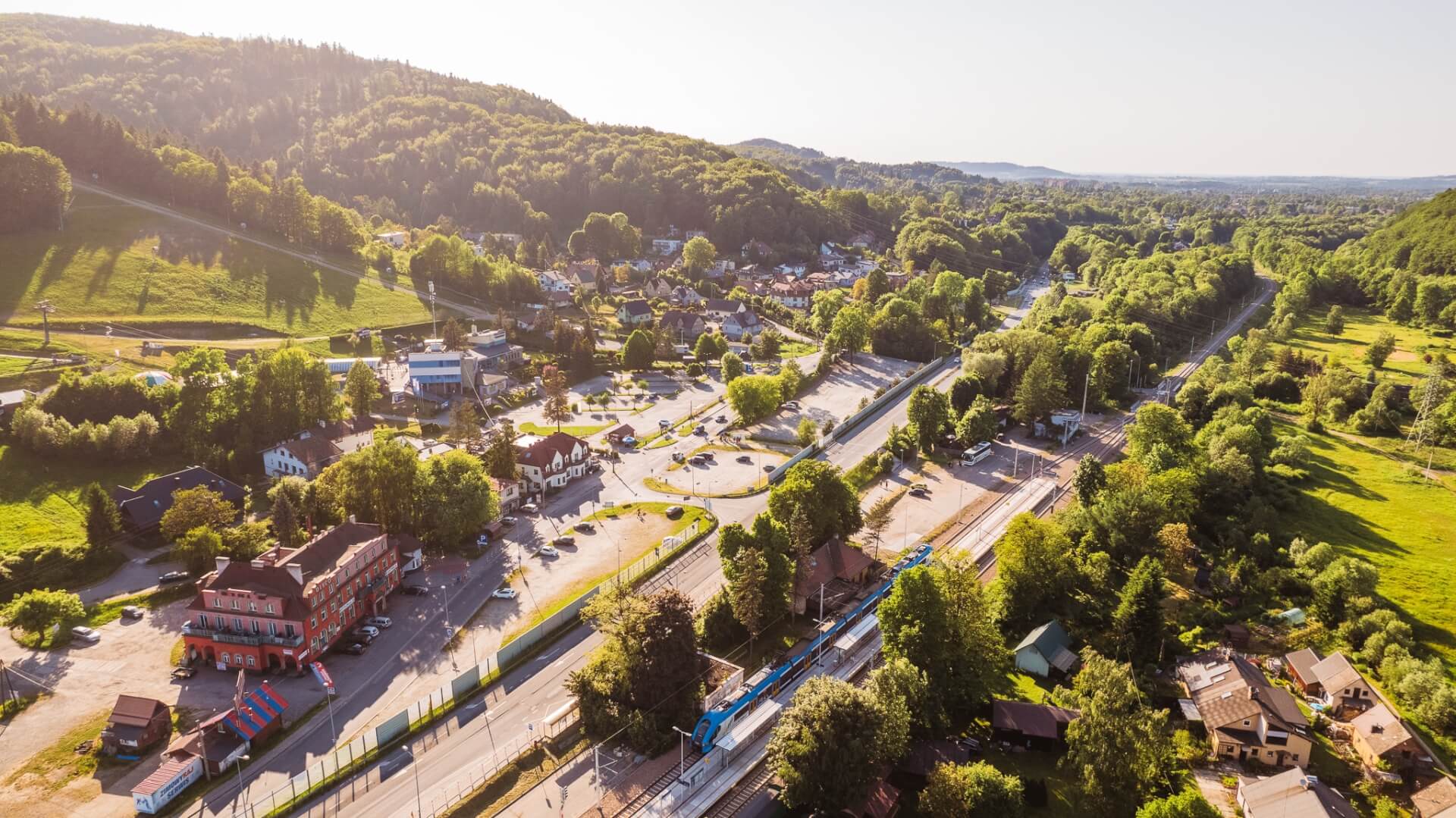 Architekturę dzielnicy leczniczo-rehabilitacyjnej Ustroń Zawodzie zaliczamy do najwybitniejszych w XX-wiecznej Polsce