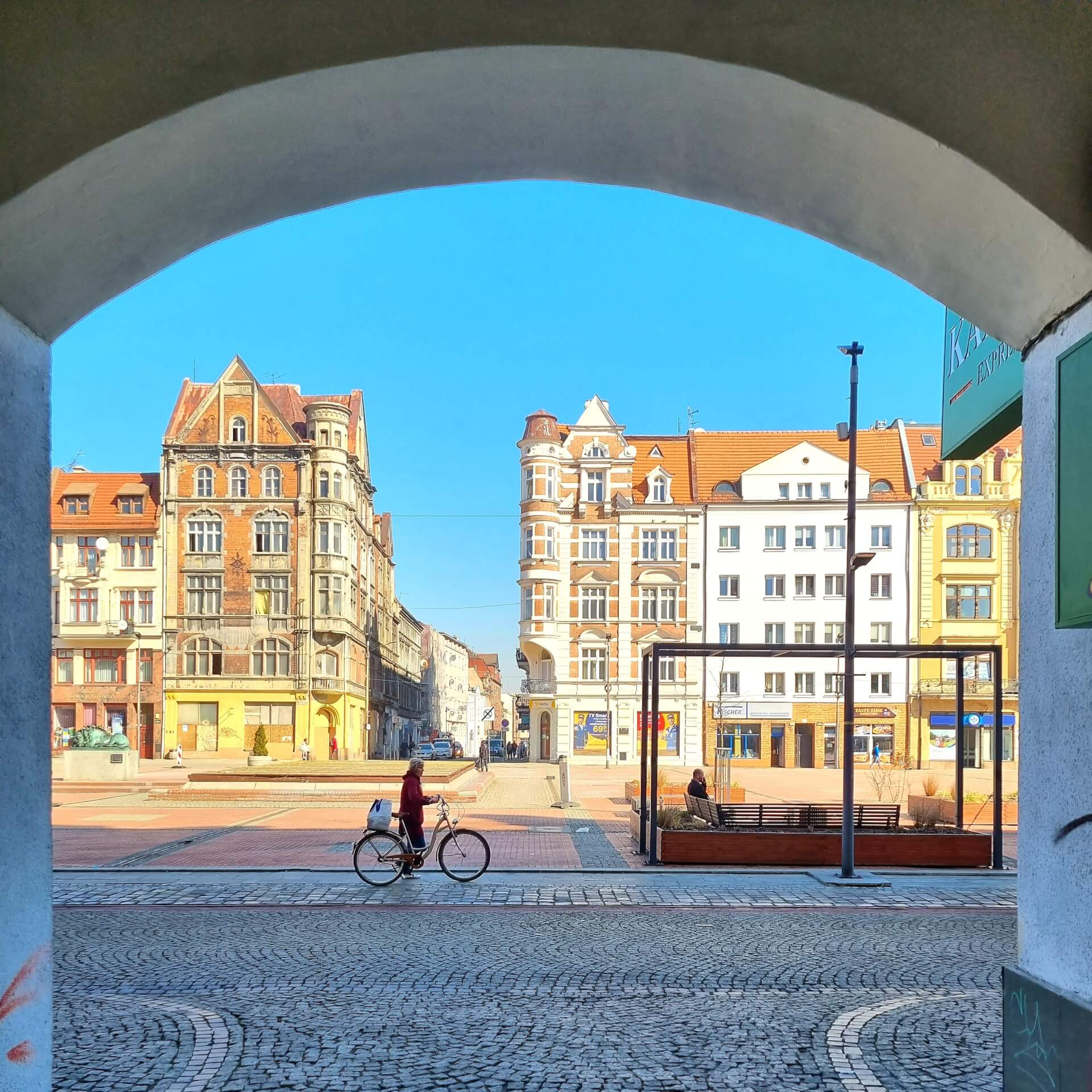 Brama na Rynek z ulicy Przechodniej