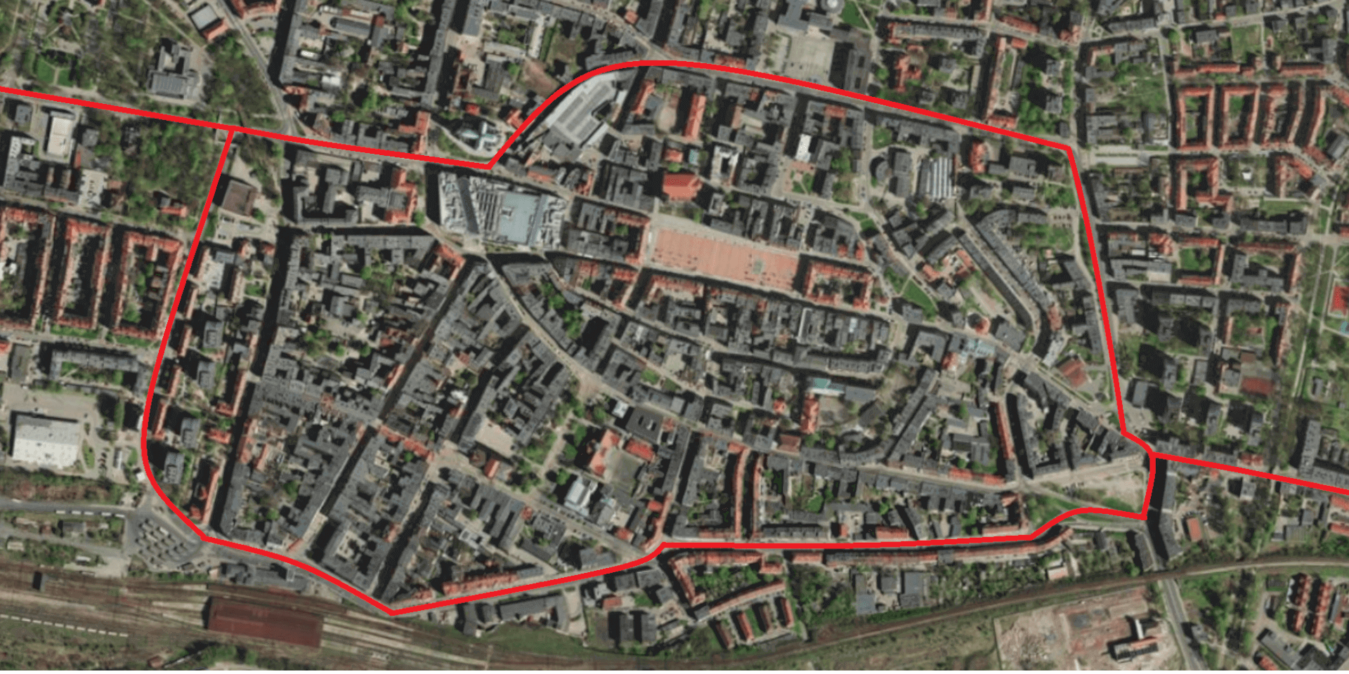 Centrum Bytomia to tak naprawdę pas rozdzielający dwie jezdnie DK94