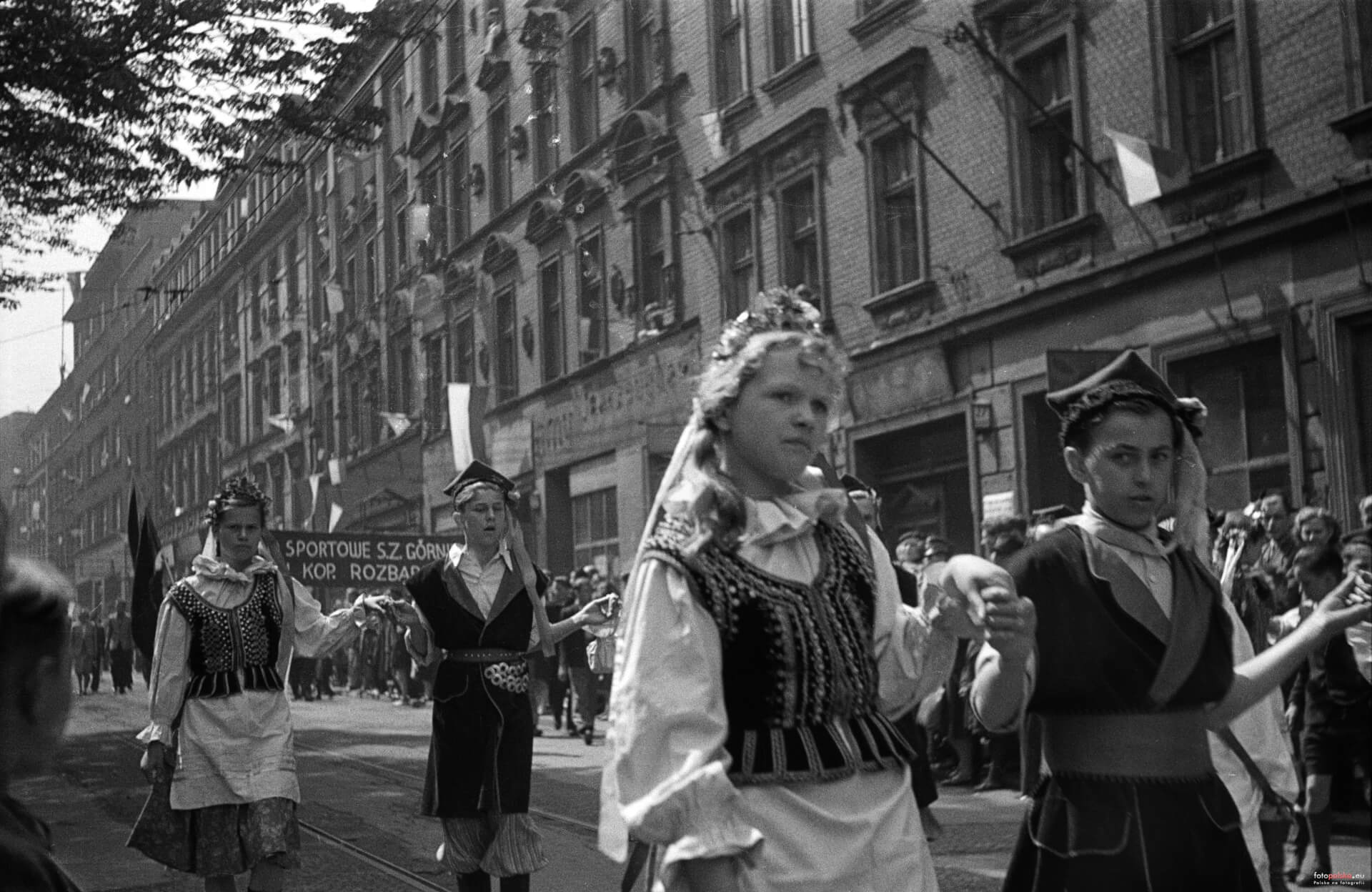 Historyczny spacer ulicą Piekarską