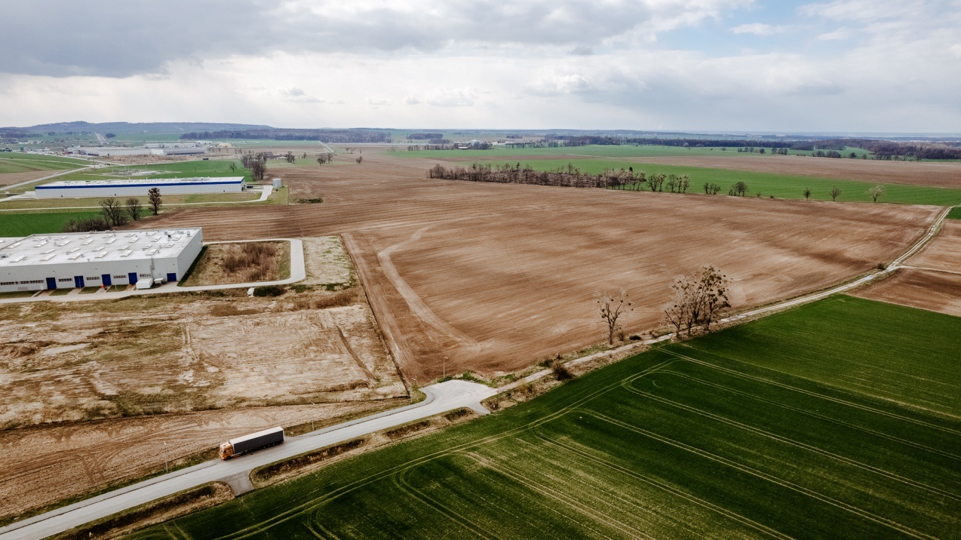 Ponad 100 ha atrakcyjnych terenów inwestycyjnych w Ujeździe 12