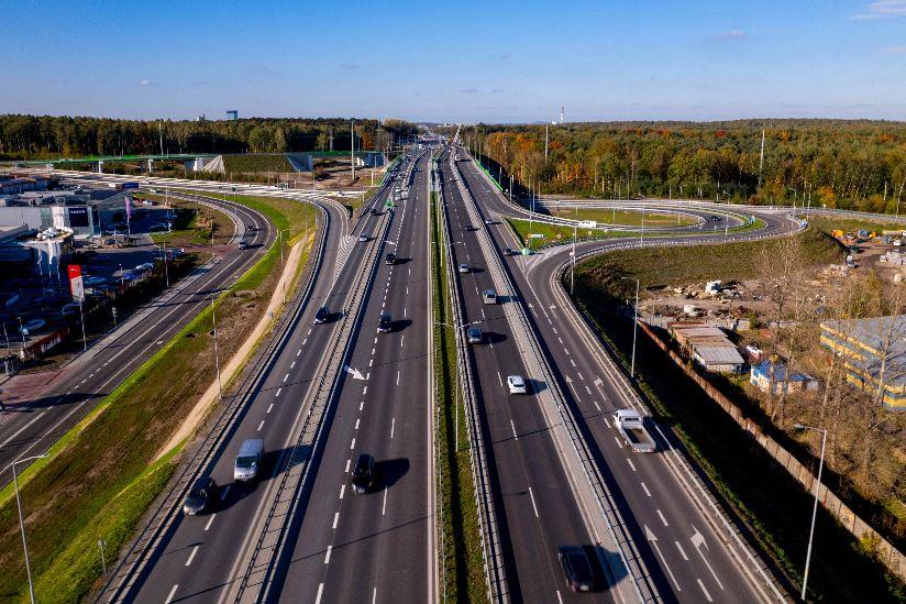 Przebudowa węzła drogowego w Giszowcu to przykład rozdzielenia ruchu tranzytowego od lokalnego fot NDI