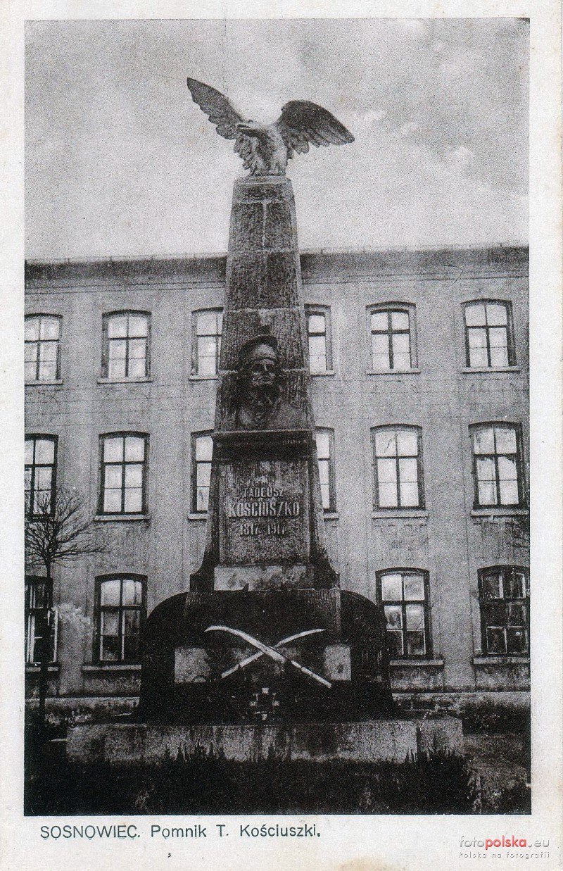 Sosnowiec - pomnik Tadeusza Kościuszki, który w 1939 r. zniszczyli Niemcy. Odbudowano go w 1983 r.