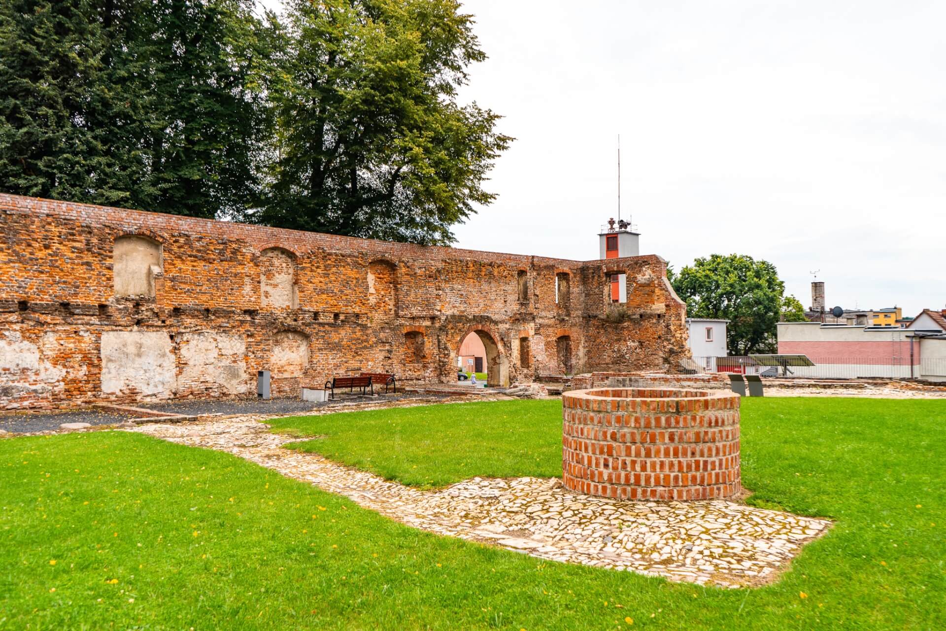 Ujazd to śląskie miasto o długiej historii