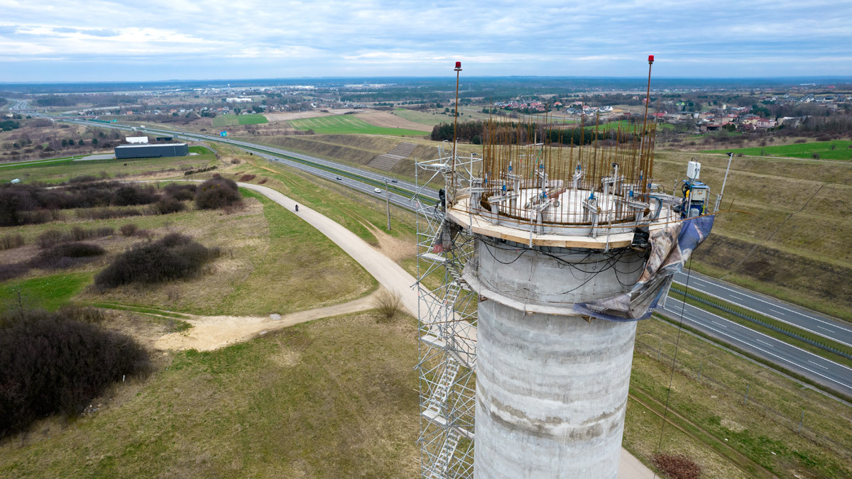 Budowa wieży radiolokacyjnej w pobliżu węzła A1 i S1