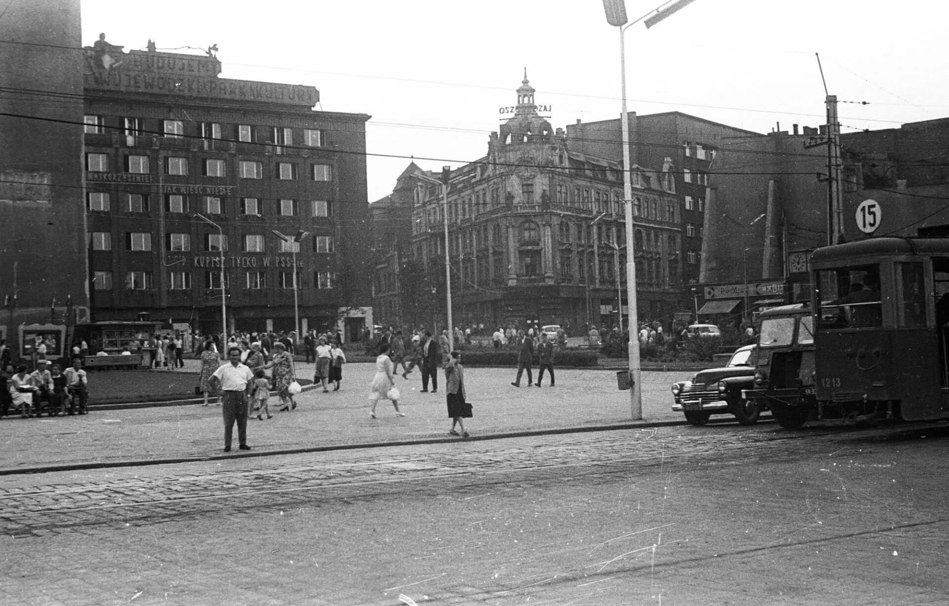 Katowice lata60 archiwalne rynek 07 fortepan