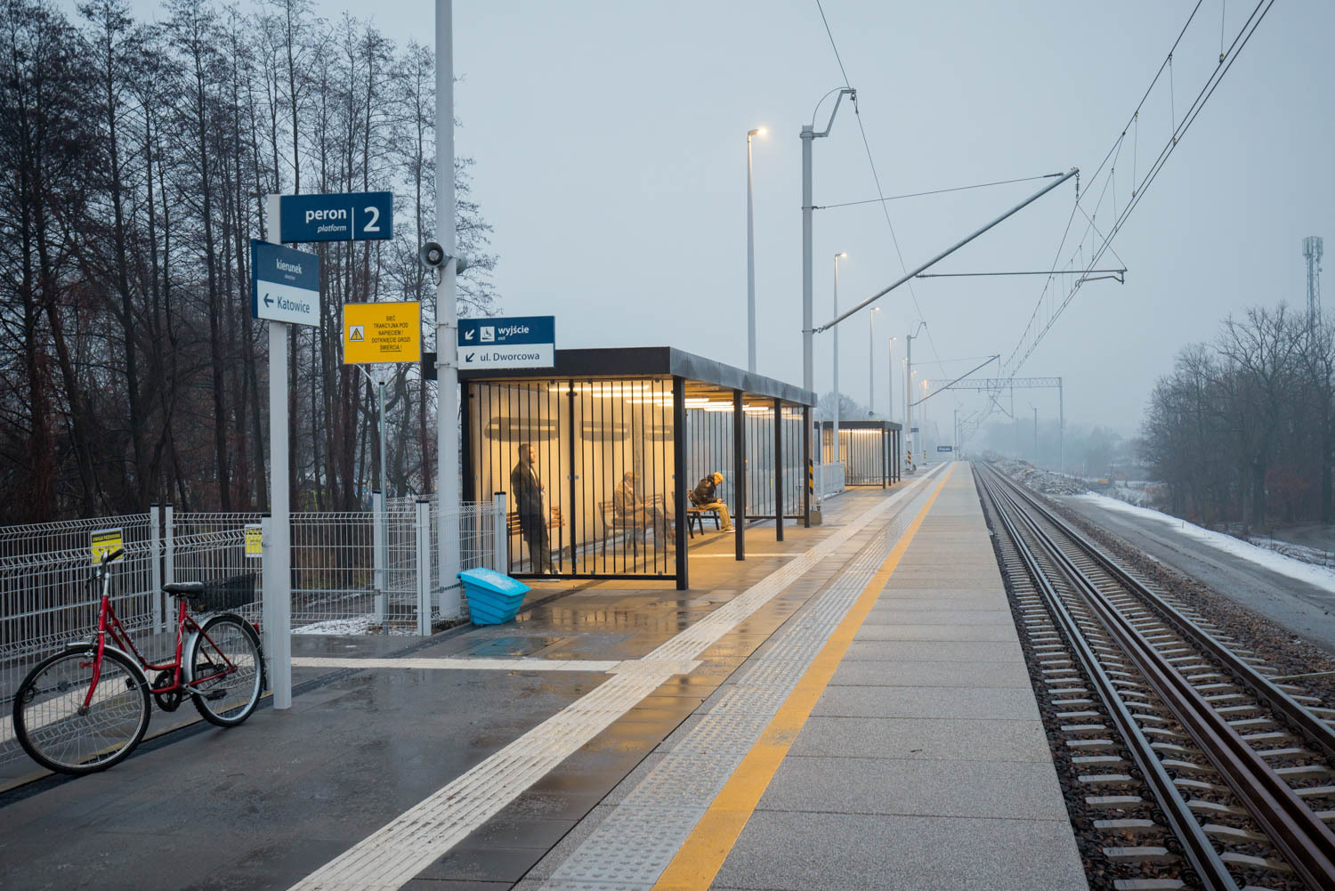 Nowy peron na przystanku Piasek