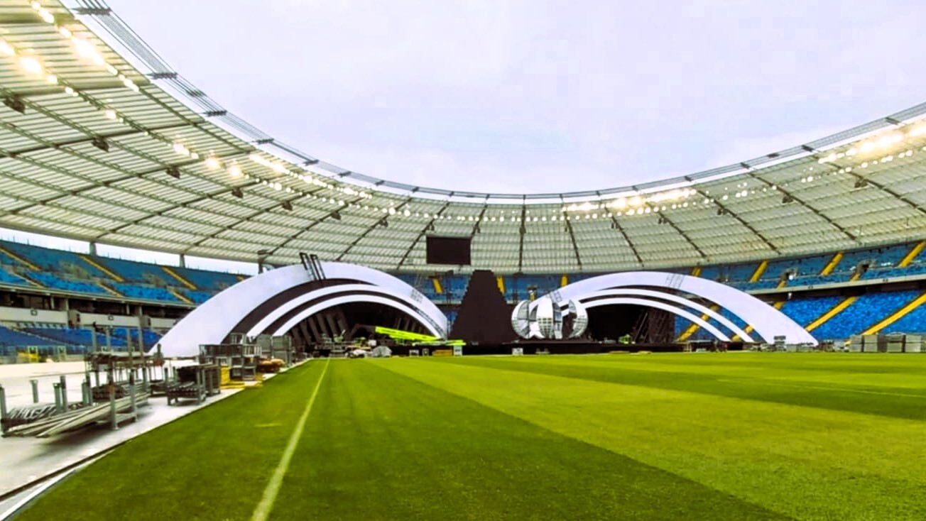 Budowa sceny Sylwester z Dwójką, Stadion Śląski, Chorzów