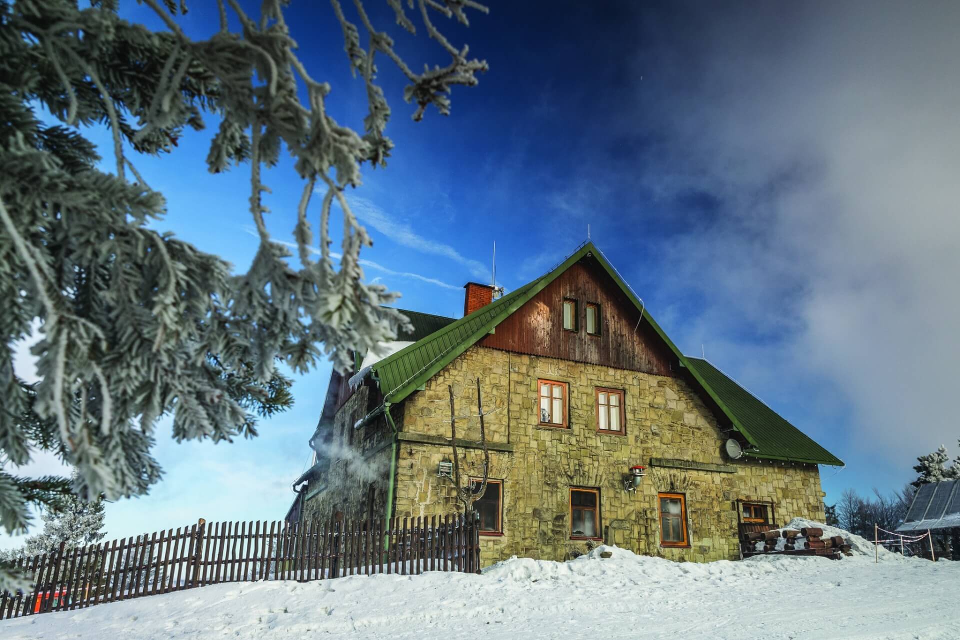 Schronisko pod Klimczokiem LOT Beskidy