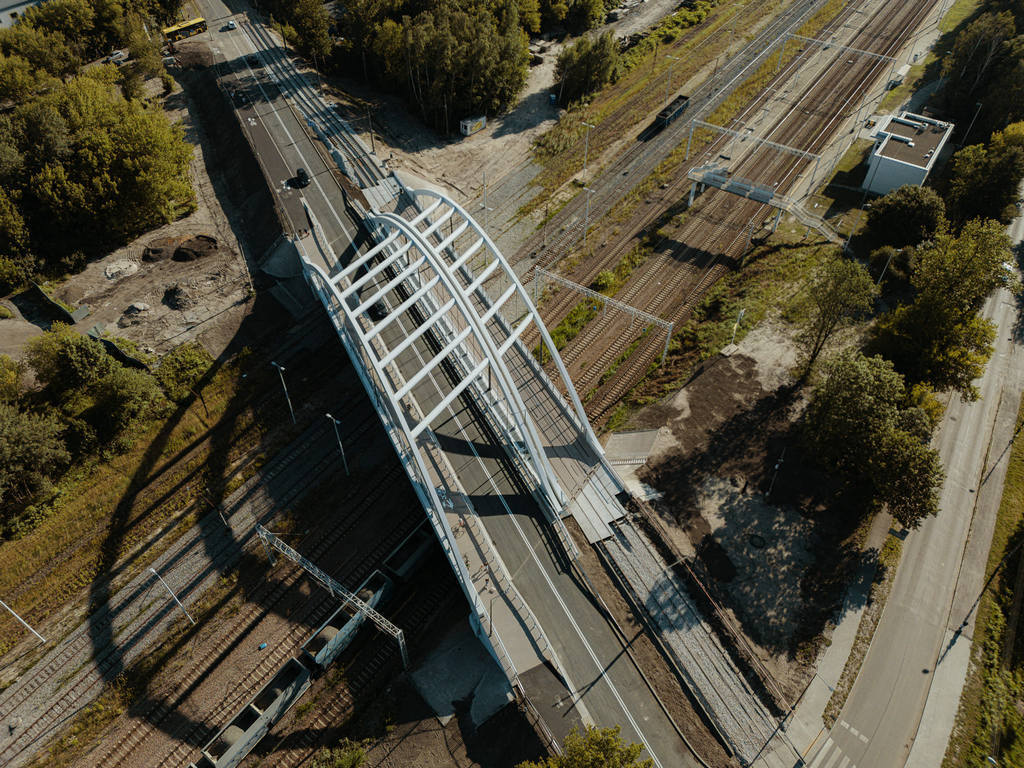 Sosnowiec. Wiadukty nad torami przy ulicy Wojska Polskiego. Czerwiec 2024 roku.