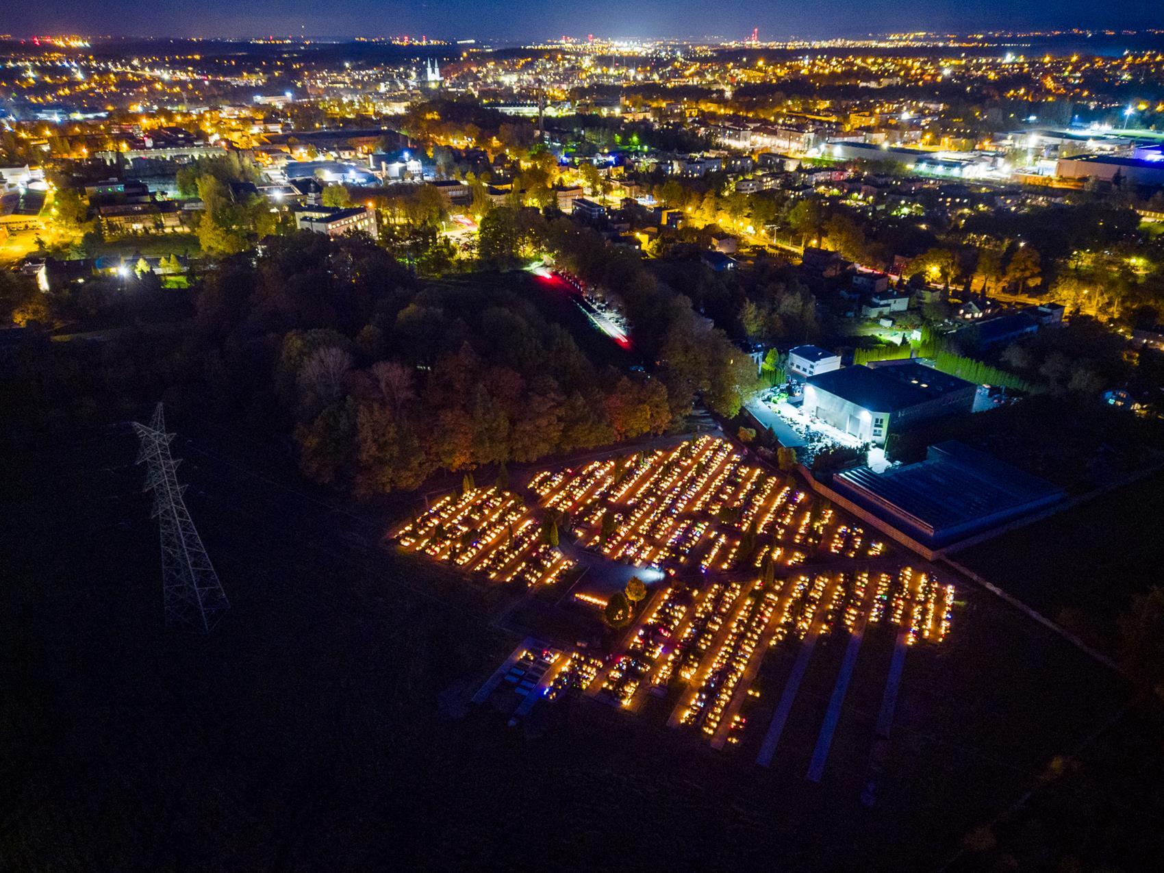 Wszystkich Świętych, 1.11, Mikołów