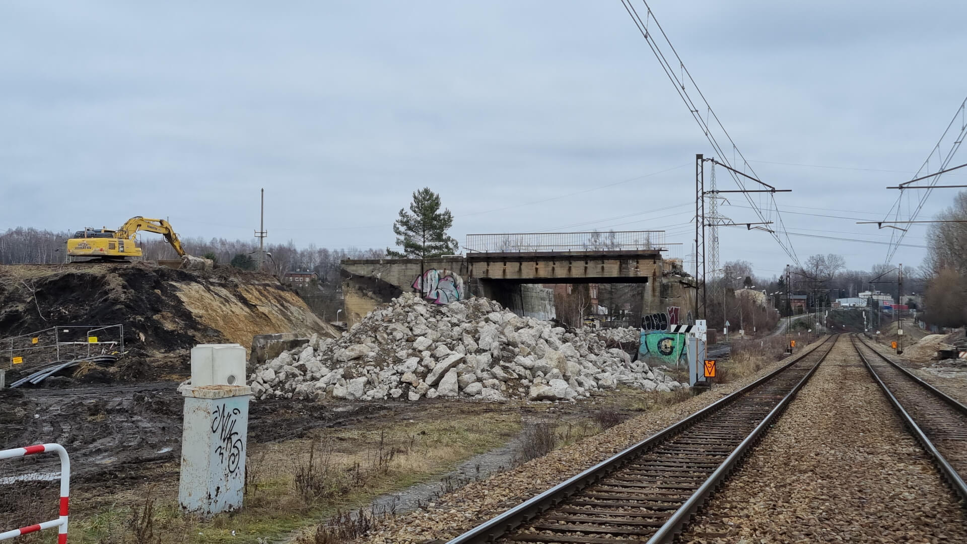 Wyburzany wiadukt na Przodowników