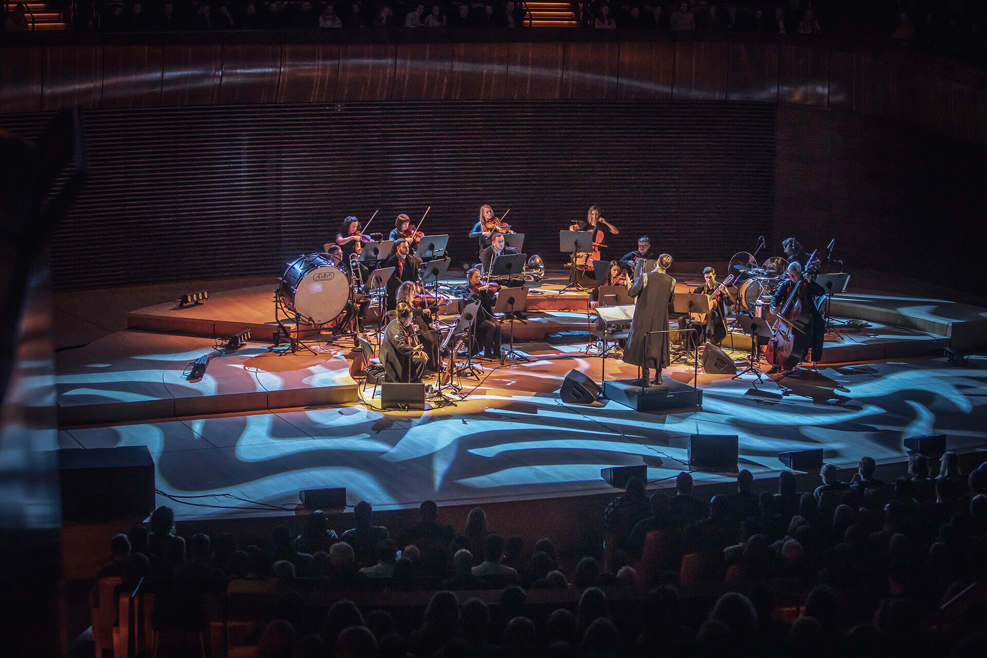 L.U.C & REBEL BABEL FILM ORCHESTRA OCZAROWALI MUZYKĄ DO FILMU „CHŁOPI"