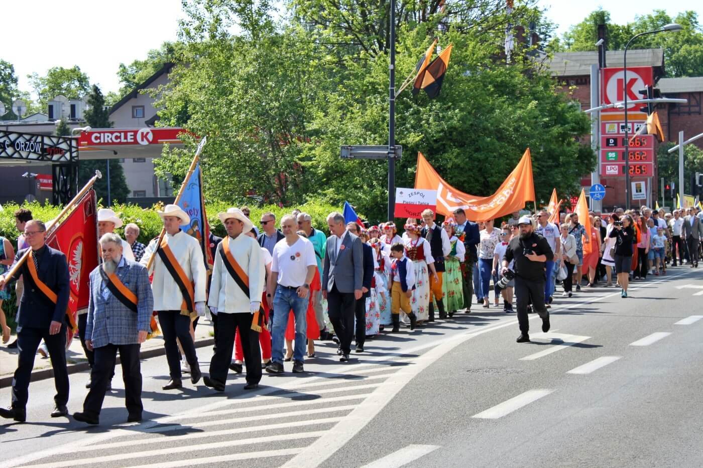 Chorzow pochod ludzi ognia