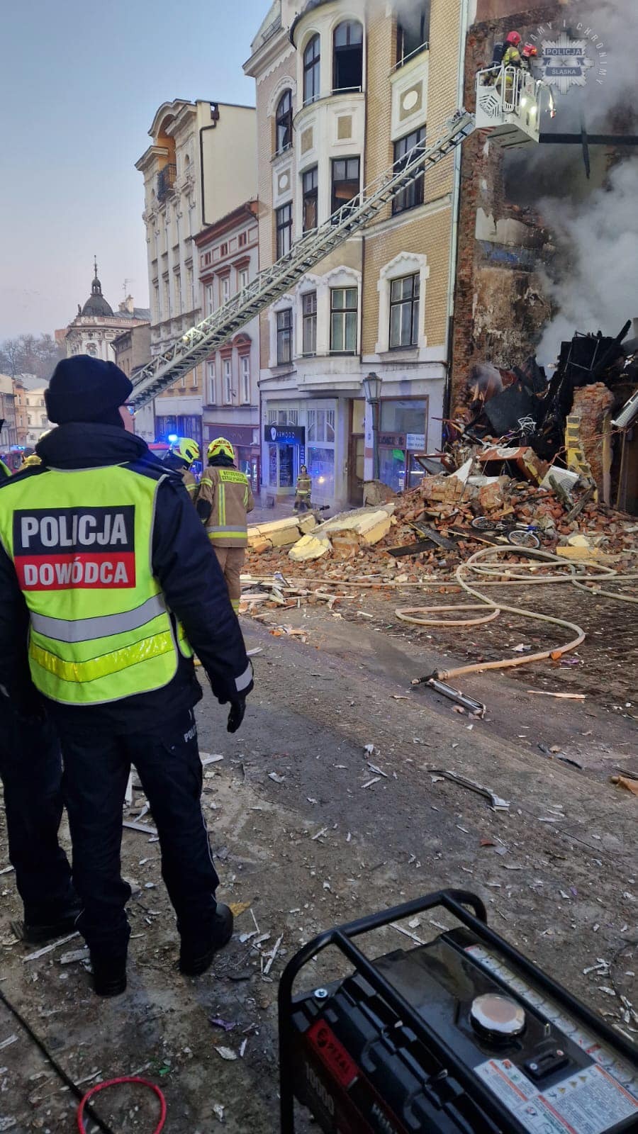 Cieszyn, wybuch i pożar w kamienicy