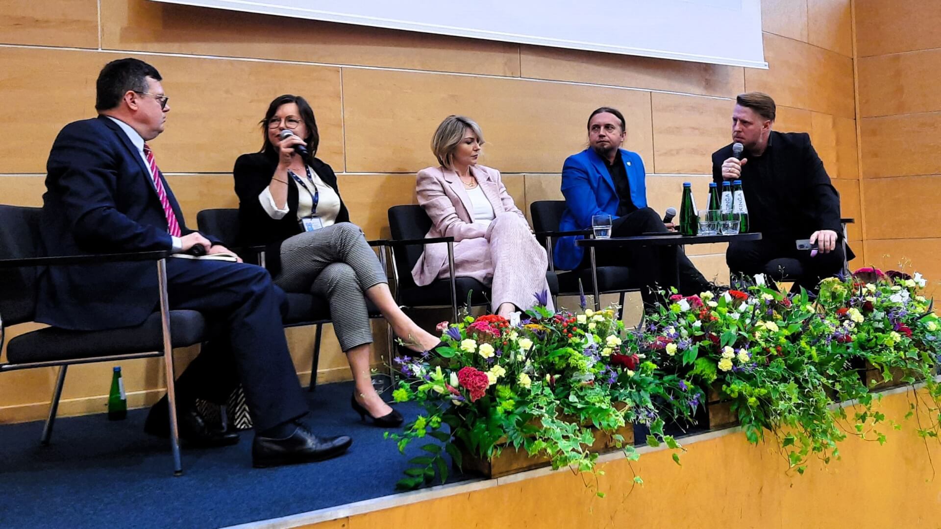 Od lewej: dr hab. Krystian Markiewicz, dr hab. Agata Twardoch, Monika Rosa, Łukasz Kohut, Marcin Zasada