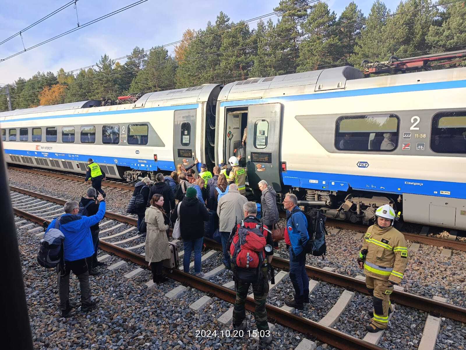 Pociag intercity wjechal na niewlasciwy tor 20 pazdziernika 2024 gora wlodowska 1