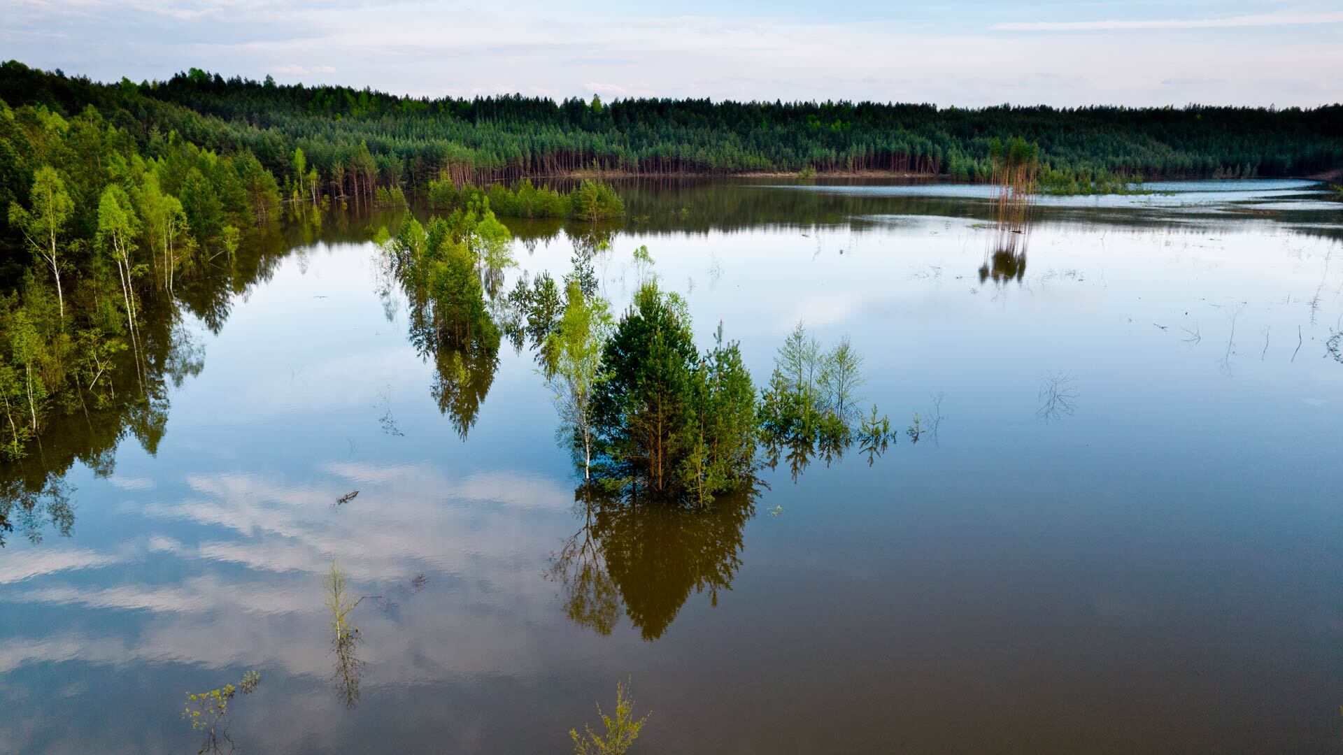 Zalewisko w rejonie wsi Hutki